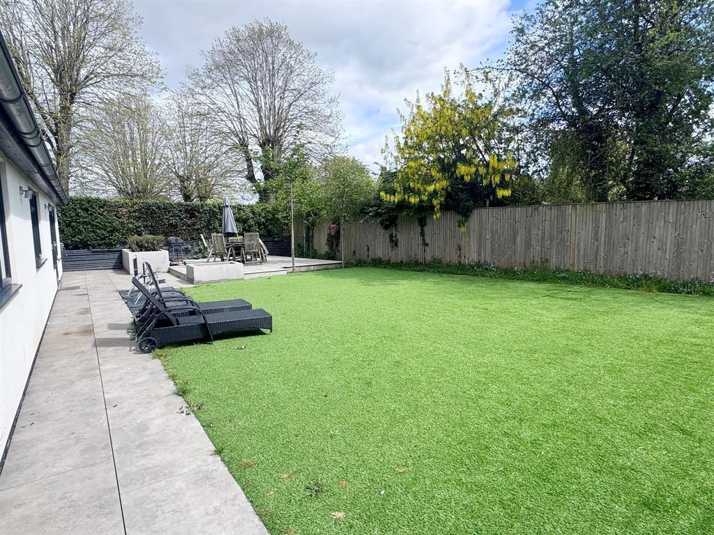 Additional image 26 of 6 bed detached house for saleBuckingham Road, Newbury RG14