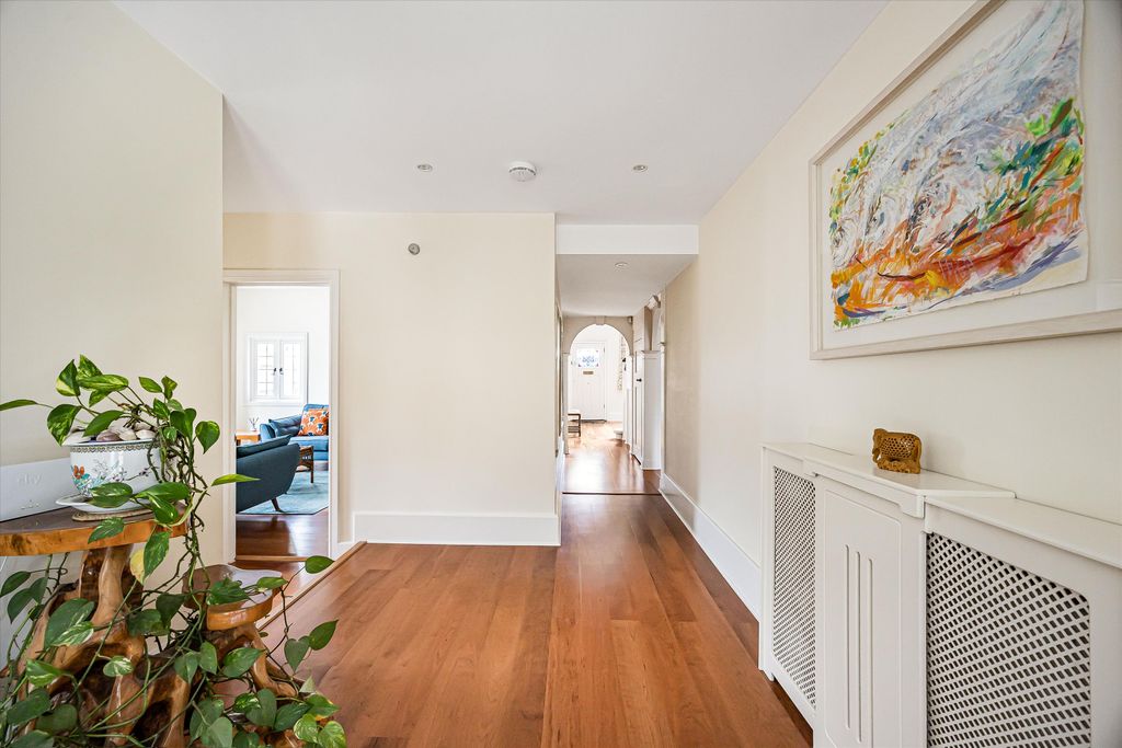 Additional image 11 of 5 bed detached house for saleStation Road, Marlow, Buckinghamshire SL7