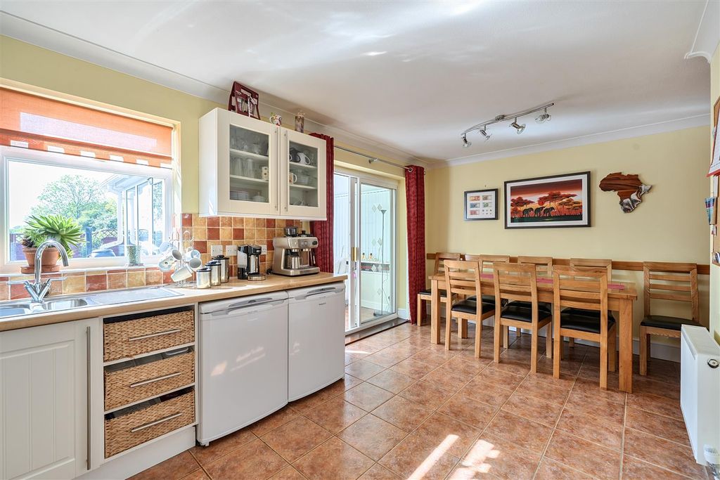 Additional image 6 of 3 bed semi-detached house for saleBeech Road, Martock TA12