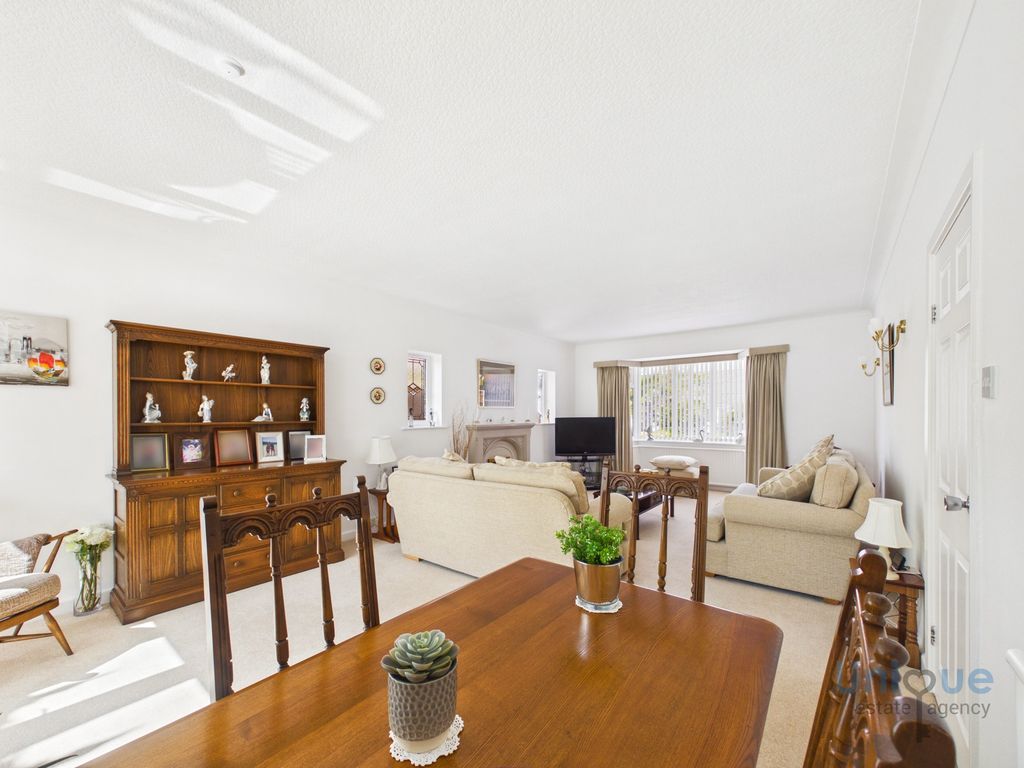 Additional image 9 of 3 bed bungalow for saleSt. Thomas Road, Lytham St. Annes FY8