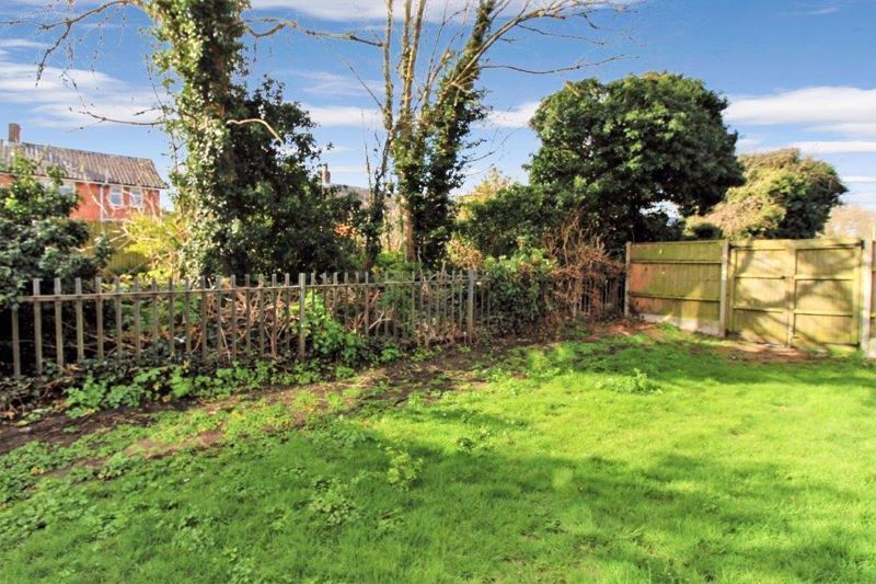 1 bed flat for saleSpexhall Way, Lowestoft NR32 photo 2