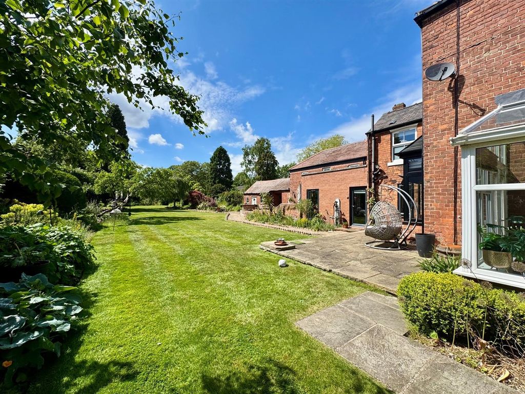 Additional image 26 of 5 bed detached house for saleHumber Road, North Ferriby HU14