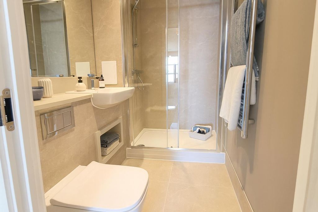 Additional image 8 of 2 bed flat for saleSterling Place, Burlington Road, London KT3