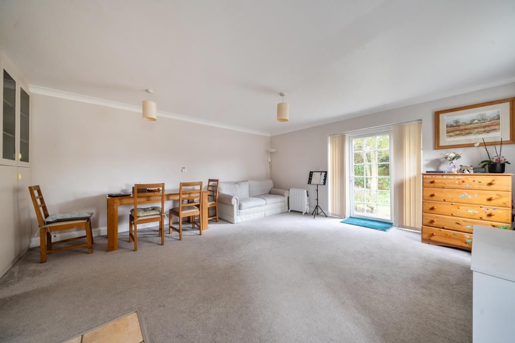 Additional image 6 of 2 bed flat for saleNewbury, Berkshire RG14