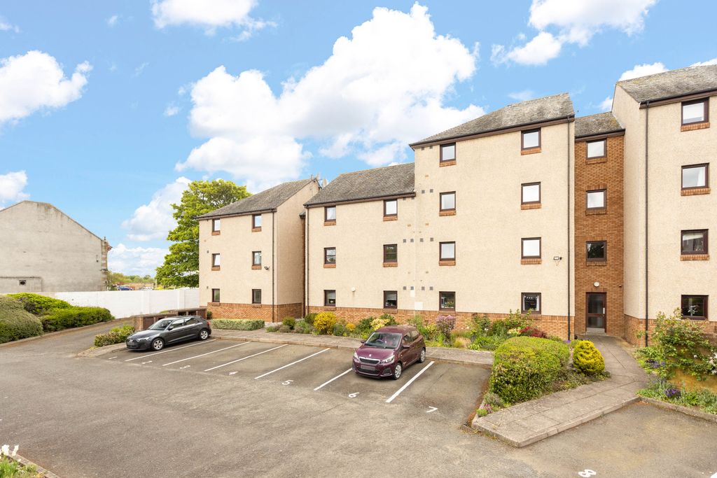 Additional image 25 of 2 bed flat for sale4 The Paddock, Balcarres Road, Musselburgh EH21