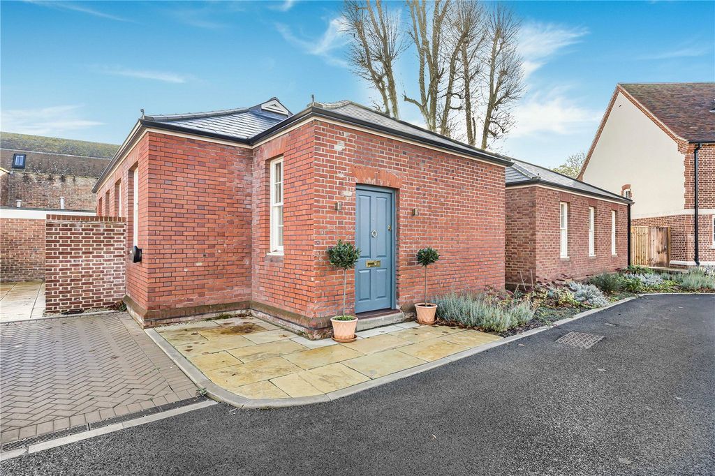 Additional image 5 of 3 bed detached house for saleSt Peters Mews The Parade, Marlborough, Wiltshire SN8