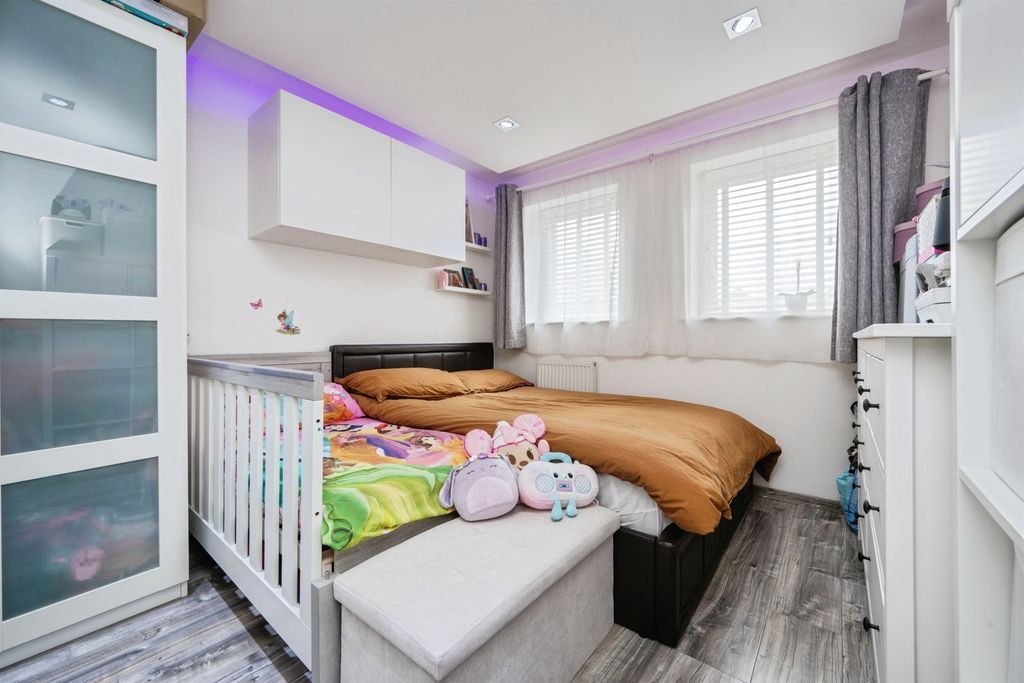 Additional image 6 of 1 bed flat for saleAddenbrookes Road, Newport Pagnell MK16