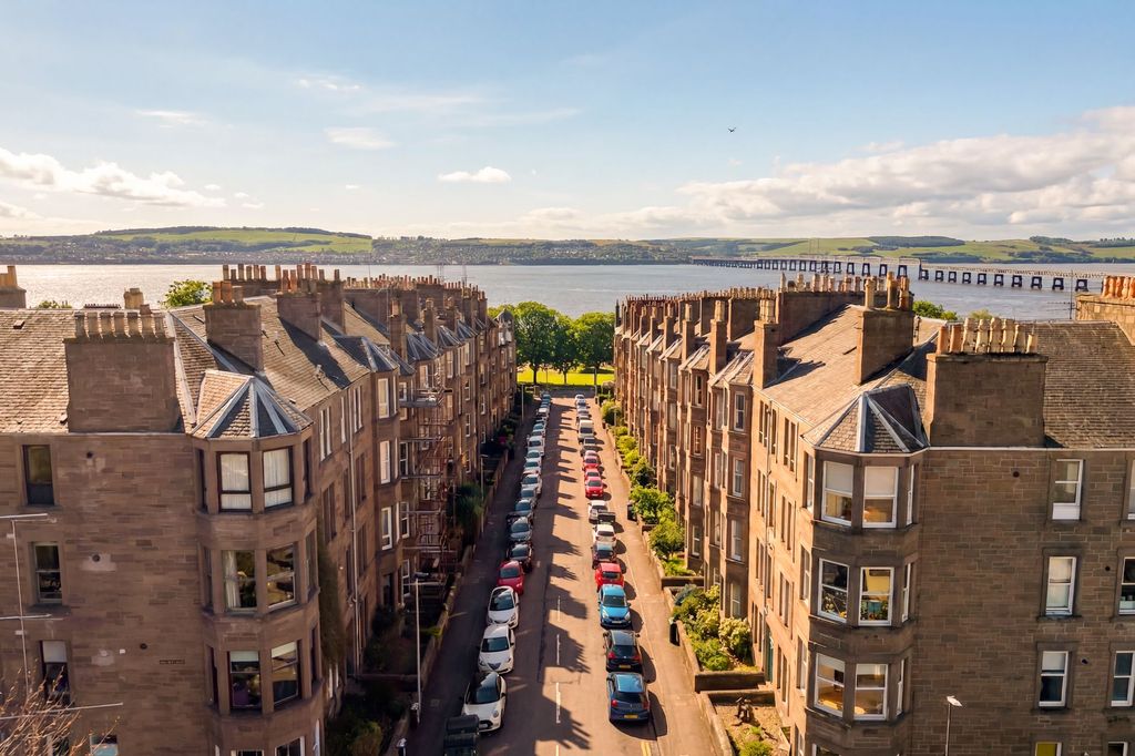 Additional image 11 of 2 bed flat for saleG/L 15 Bellefield Avenue, Dundee DD1
