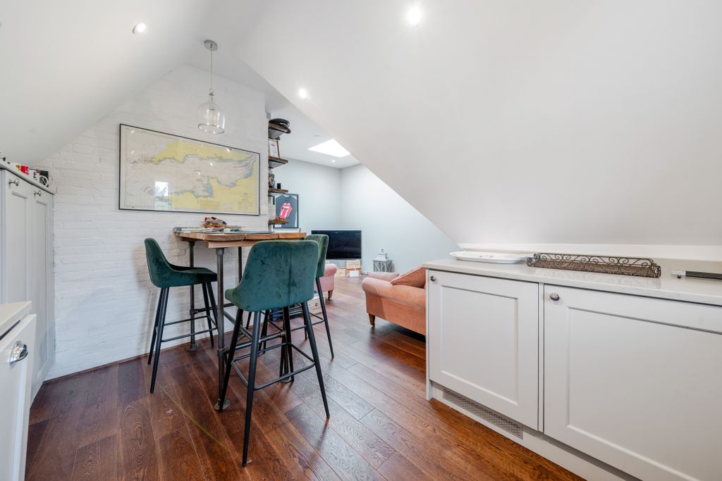Additional image 15 of 1 bed flat for saleListon Road, Marlow SL7