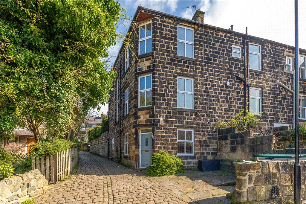 3 bed end terrace house for saleMount Pisgah, Otley, West Yorkshire LS21