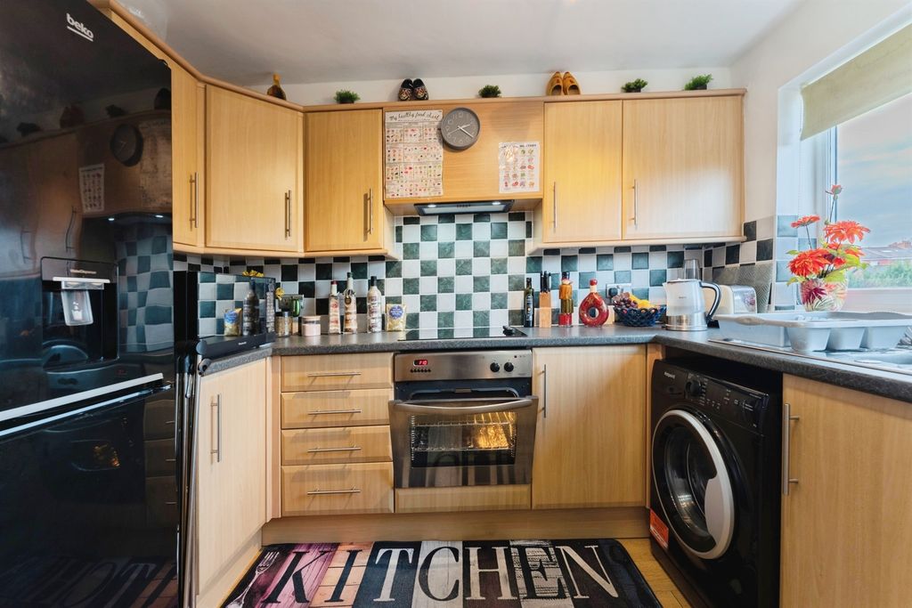Additional image 12 of 2 bed flat for saleKings Mount, Oxton, Prenton CH43