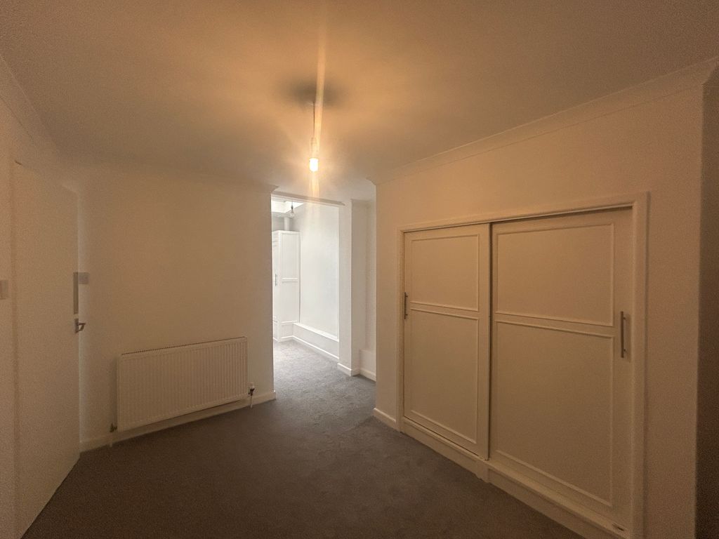 Additional image 17 of 2 bed flat for saleAlta Vista Road, Paignton TQ4