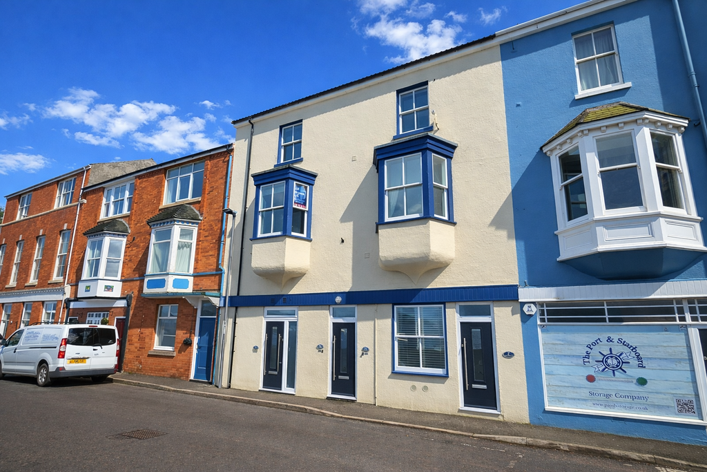 3 bed maisonette for saleCastletown, Portland, Dorset DT5