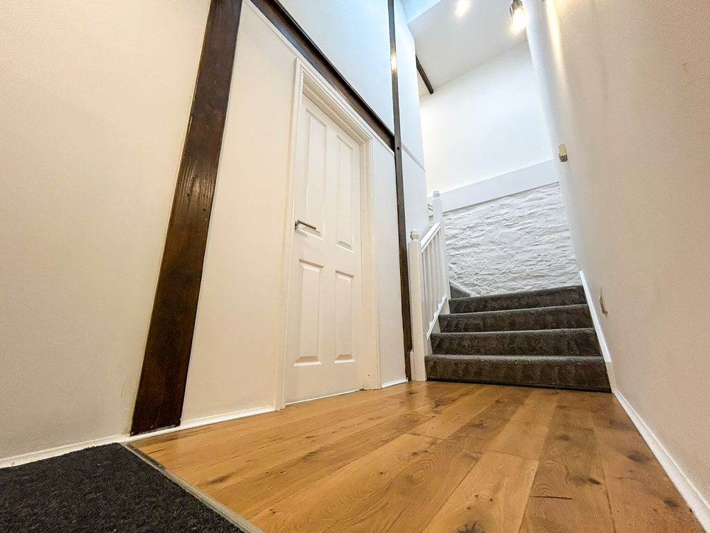 Additional image 8 of 1 bed flat for saleThe Old Coachworks, Grenville Road, Lostwithiel, Cornwall PL22