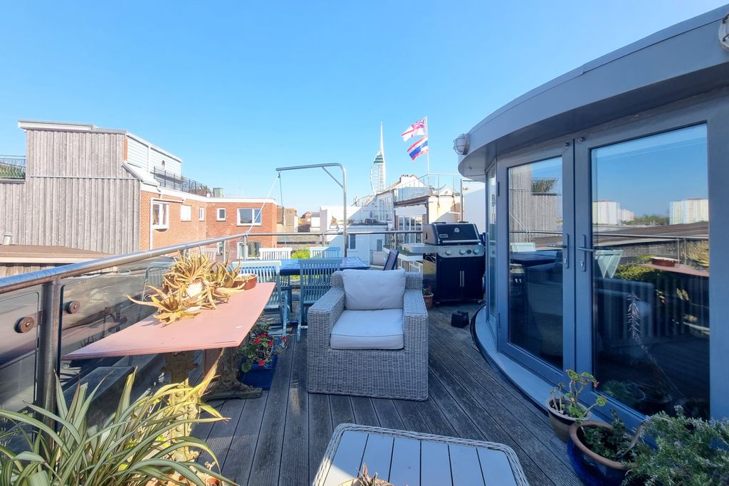 Additional image 22 of 4 bed town house for saleOld Portsmouth, Hampshire PO1