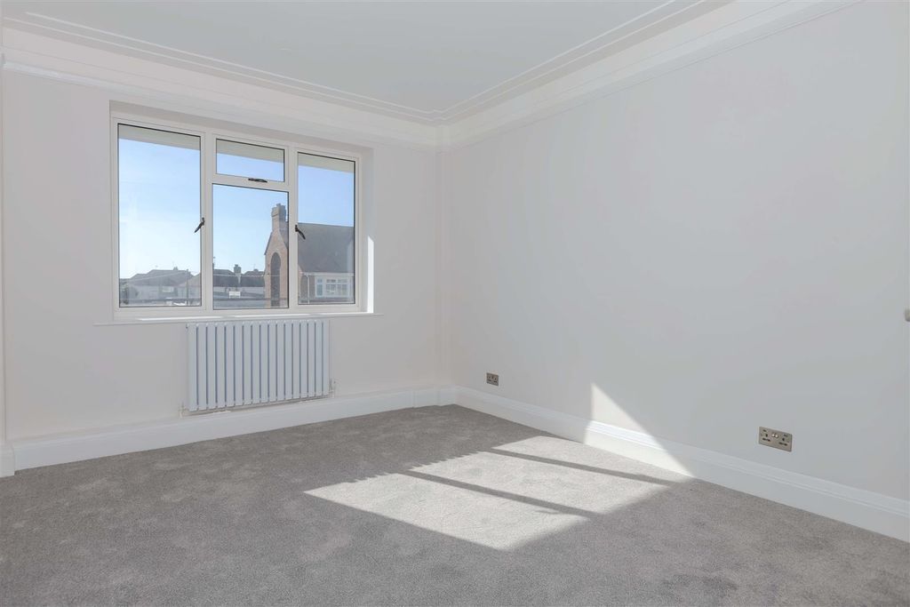 Additional image 8 of 3 bed flat for saleBrighton Road, Worthing BN11