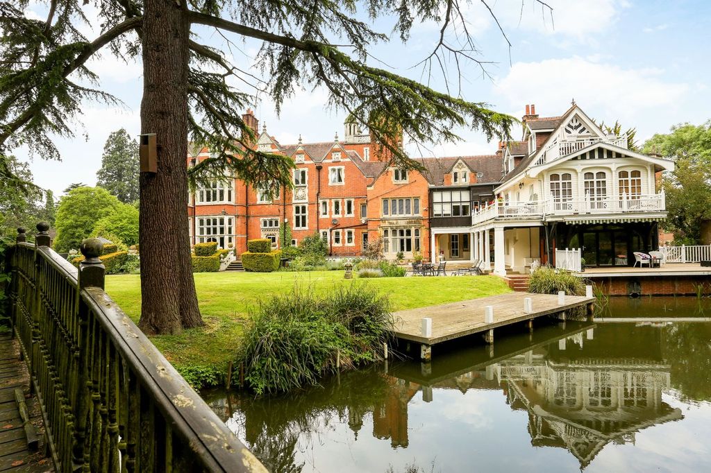 2 bed flat for saleIslet Park, Maidenhead SL6