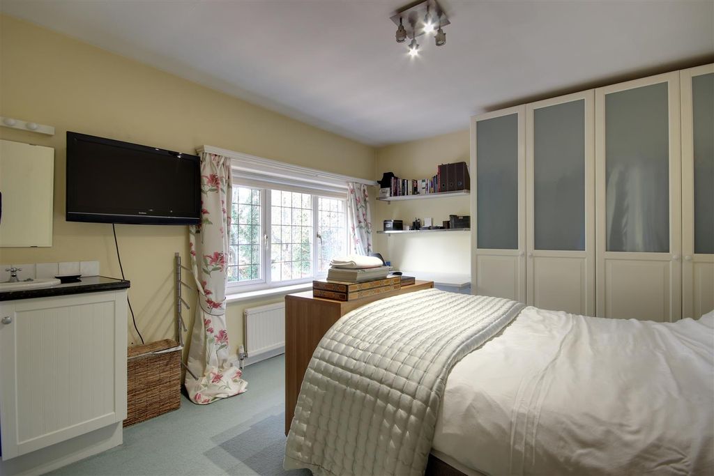 Additional image 16 of 5 bed detached house for saleStation Road, North Ferriby HU14