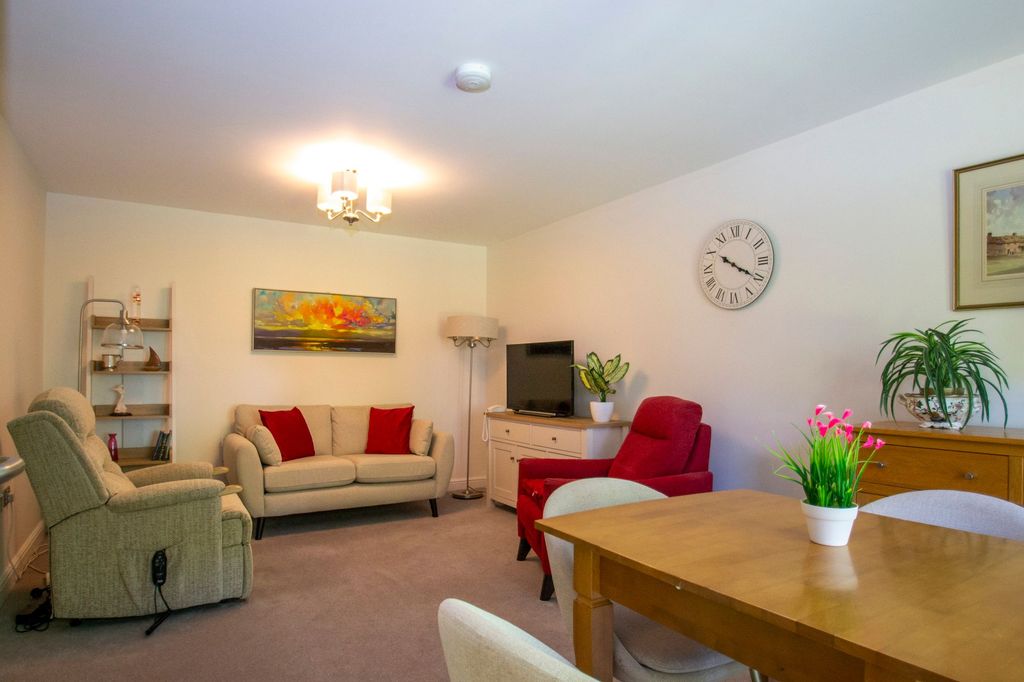 Additional image 3 of 1 bed flat for saleThe Retreat, Princes Risborough HP27