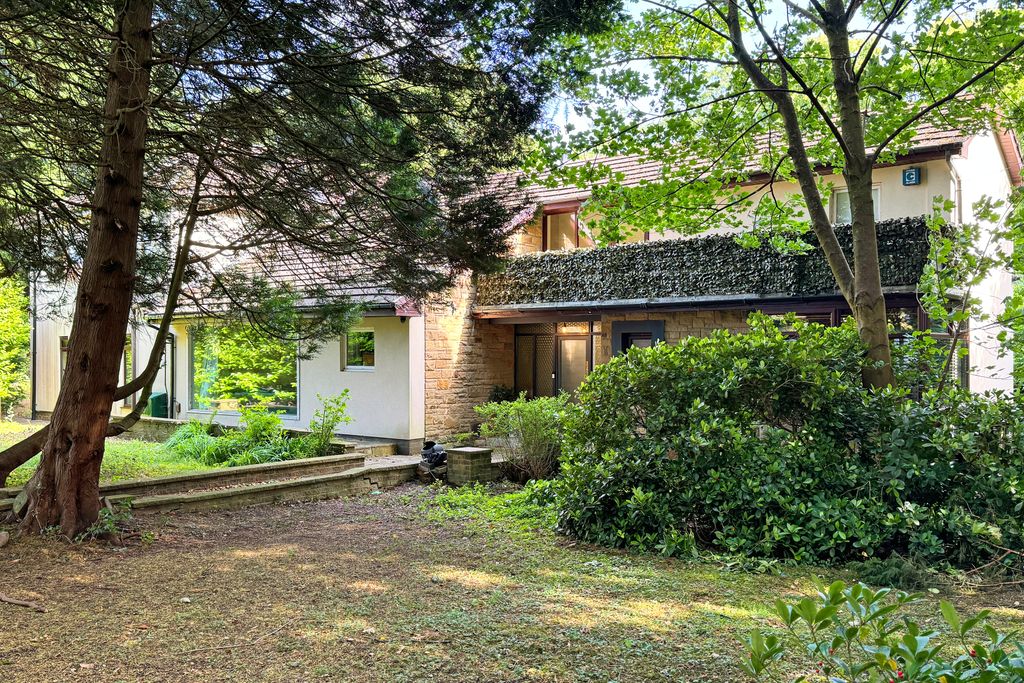 Additional image 27 of 8 bed detached house for saleHowick Park Avenue, Penwortham PR1
