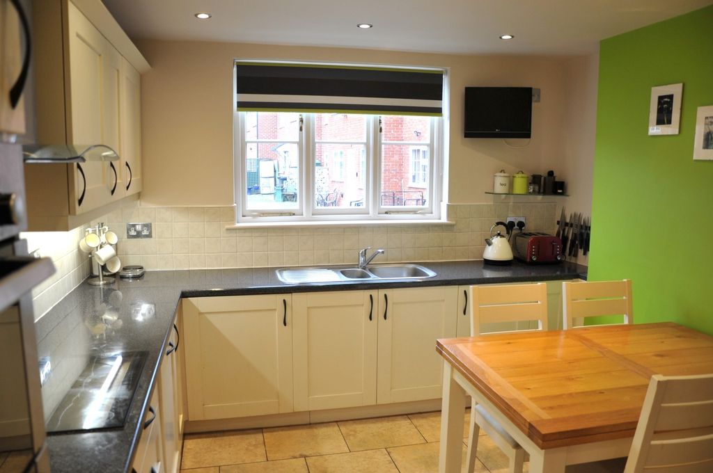Additional image 5 of 2 bed flat for sale165 Welsh Row, Nantwich, Cheshire CW5