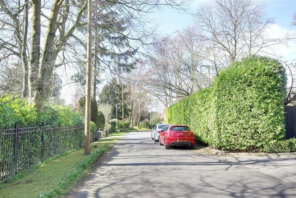 Additional image 26 of 6 bed detached house for saleWoodlands Rise, North Ferriby HU14