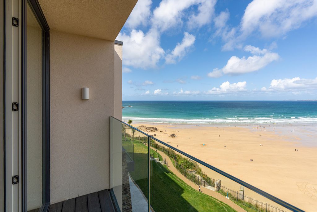 Additional image 7 of 4 bed terraced house for saleTrebarwith Crescent, Newquay, Cornwall TR7