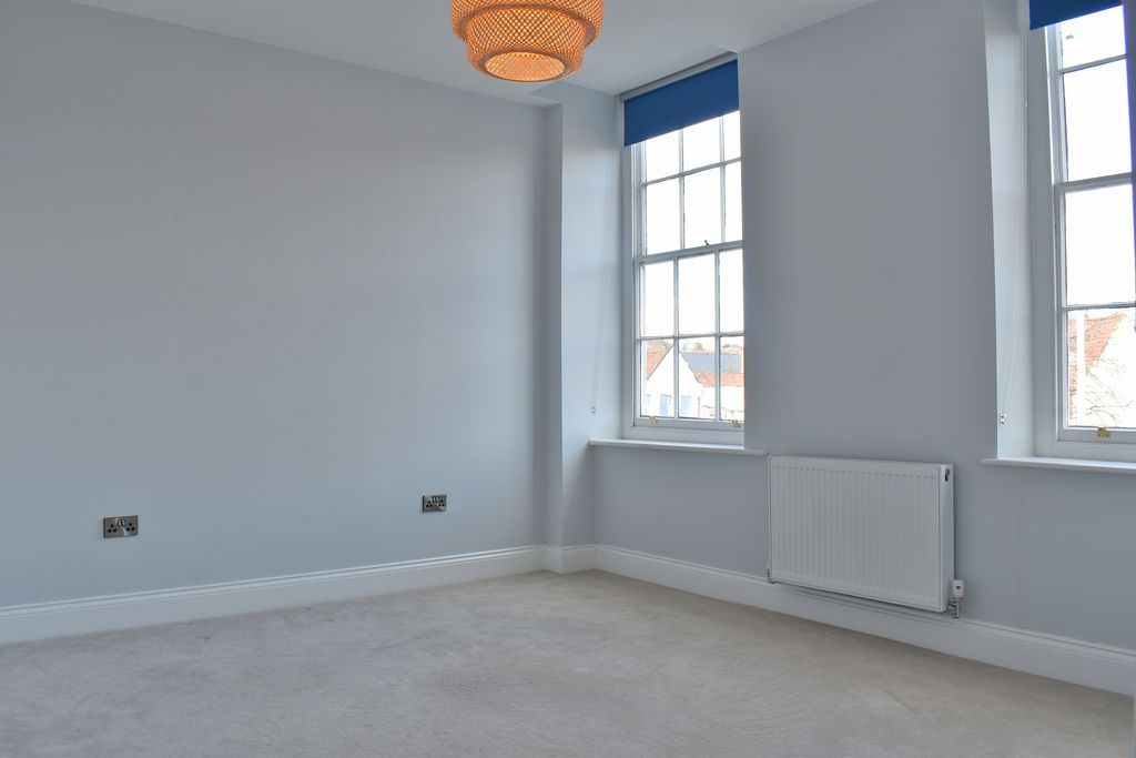 Additional image 7 of 2 bed flat for saleBalderton Gate, Newark NG24