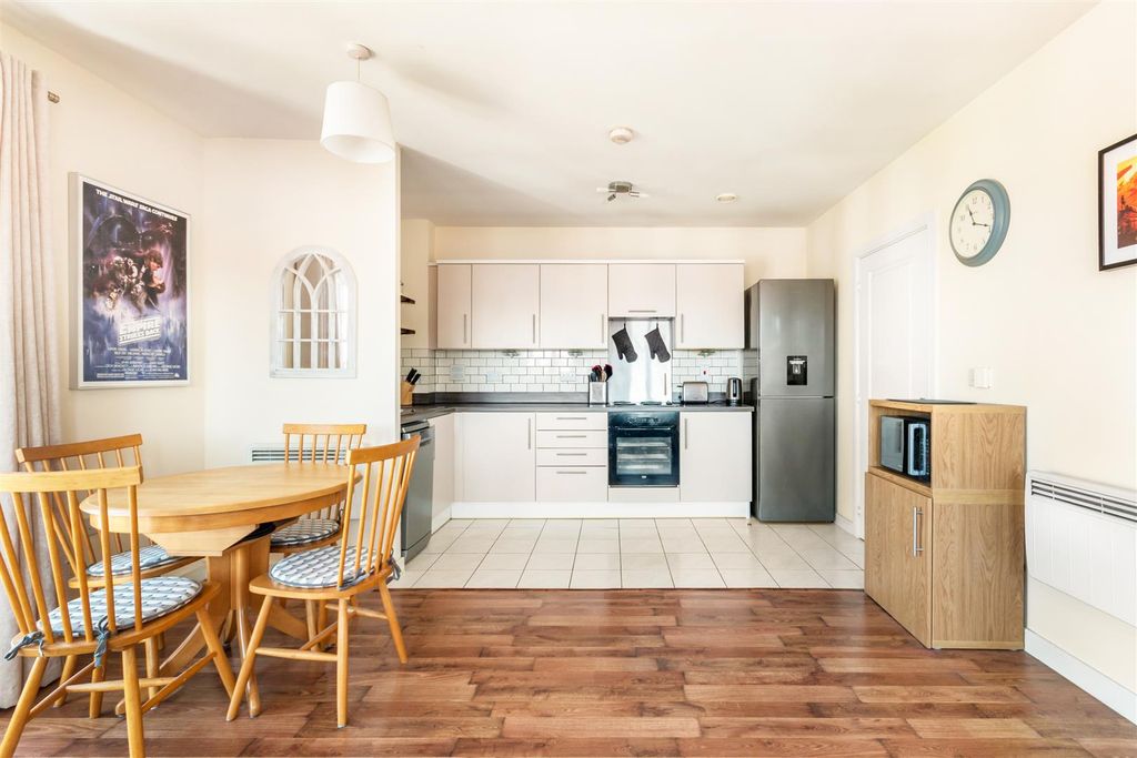 Additional image 7 of 2 bed flat for saleSchoolgate Drive, Morden SM4