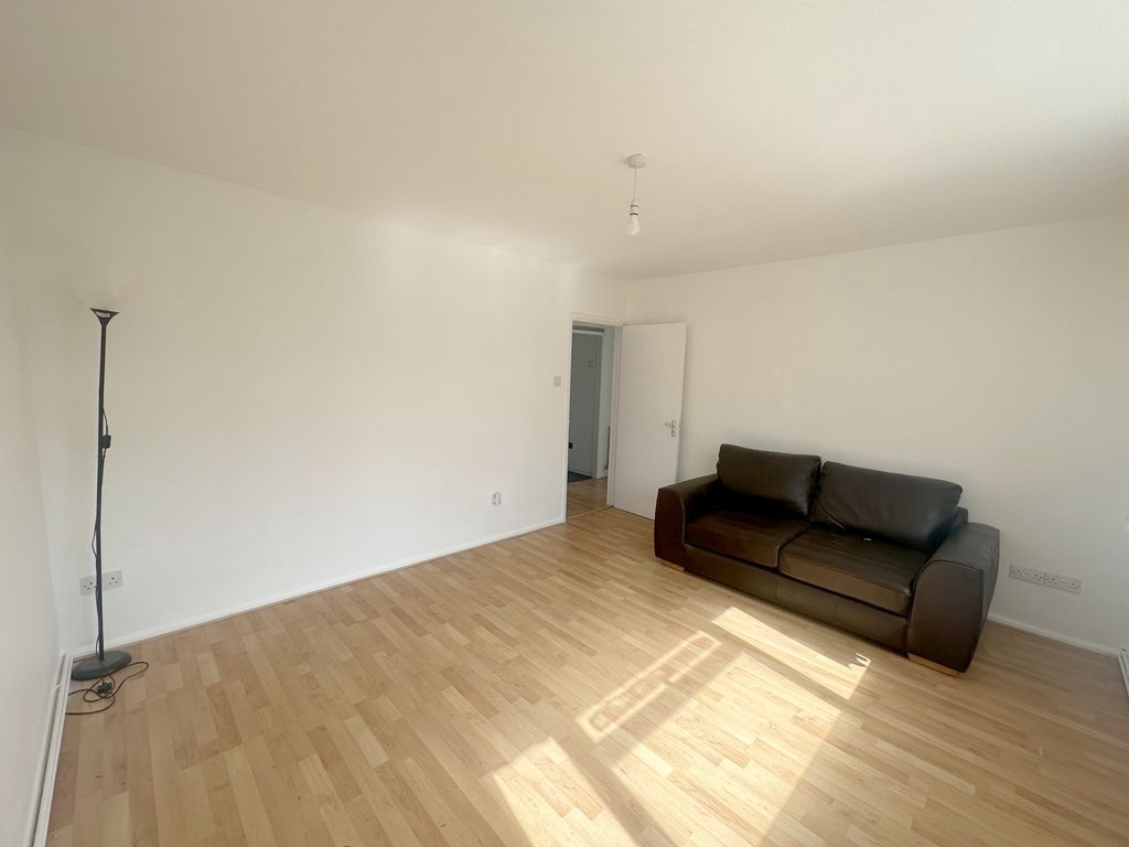 Additional image 12 of 2 bed maisonette for saleDugdale Hill Lane, Potters Bar EN6