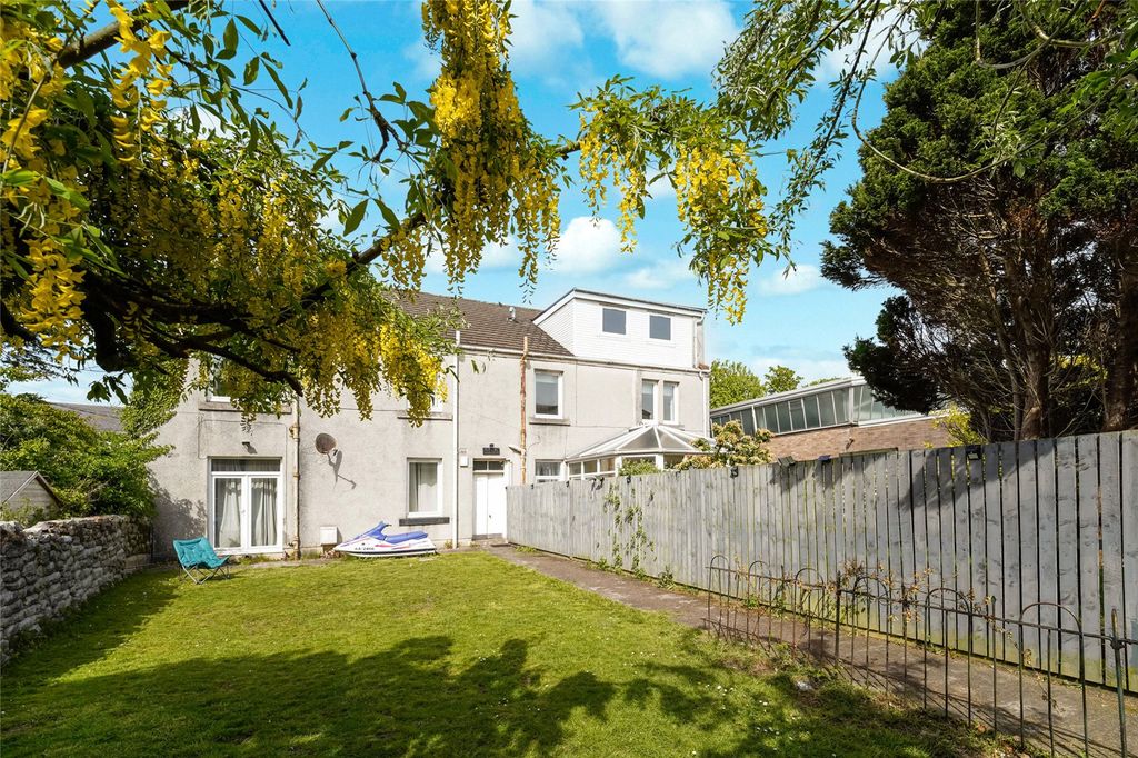 2 bed flat for saleNelson Street, Largs, North Ayrshire KA30