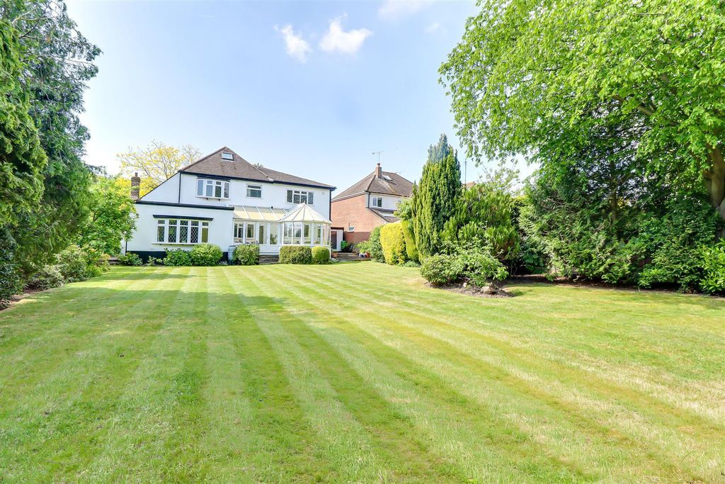 Additional image 36 of 5 bed detached house for saleWoodside, Leigh-On-Sea SS9