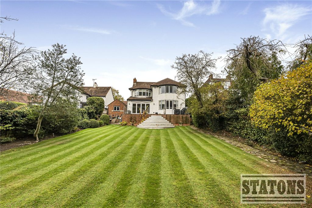 Additional image 6 of 4 bed detached house for saleThe Avenue, Potters Bar, Hertfordshire EN6