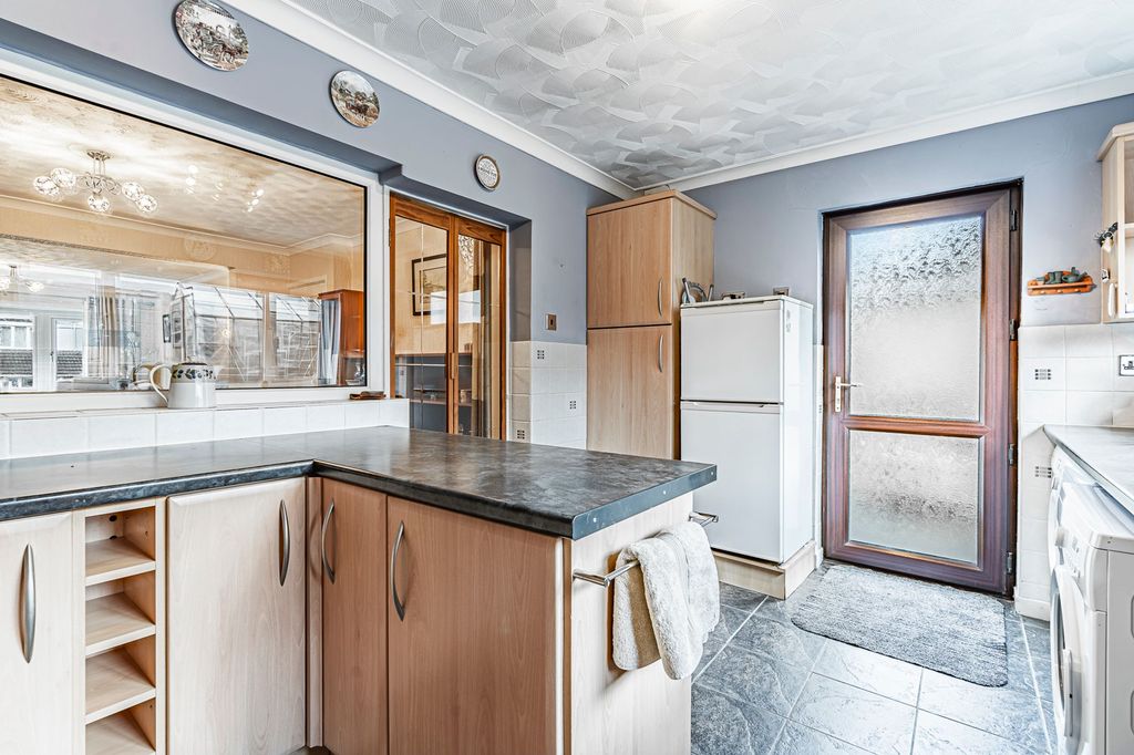 Additional image 18 of 4 bed semi-detached house for saleWhiterock Drive, Pontypridd CF37