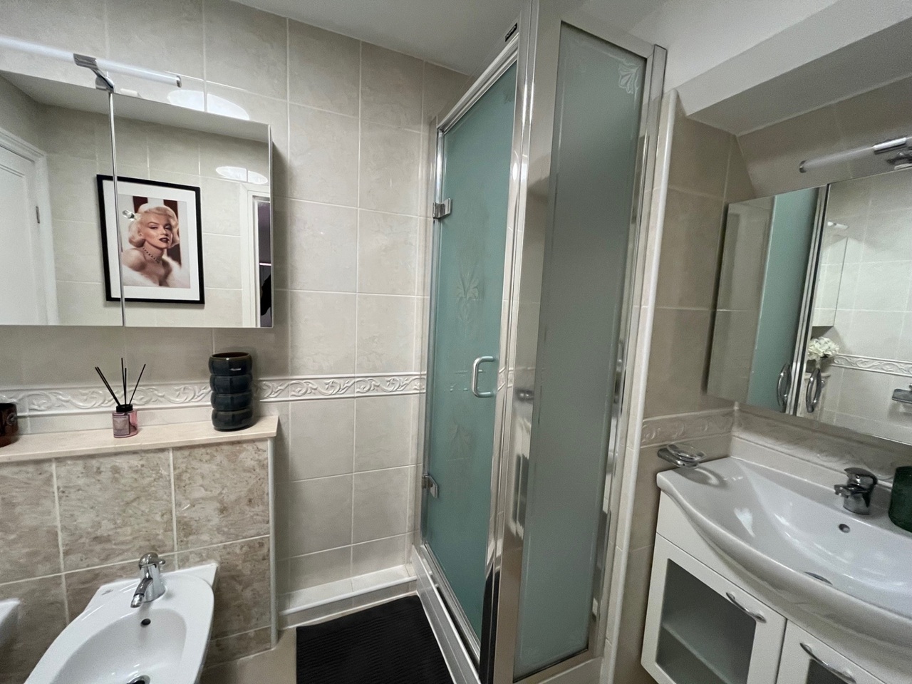 2 Bed Flat, Albert Mansions, W1U, N1 7GU photo 4