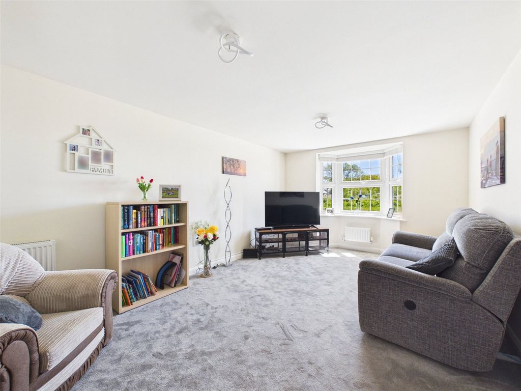 Additional image 2 of 4 bed detached house for salePeregrine Close, Newent, Gloucestershire GL18