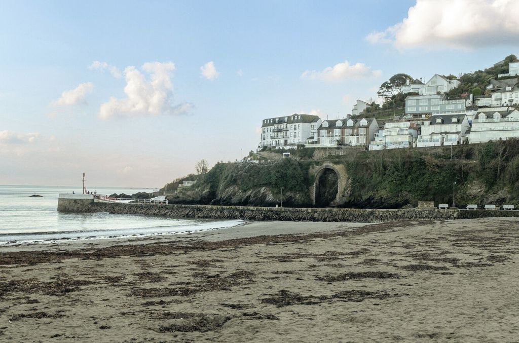 Additional image 7 of 1 bed flat for saleLower Market Street, Looe, Cornwall PL13
