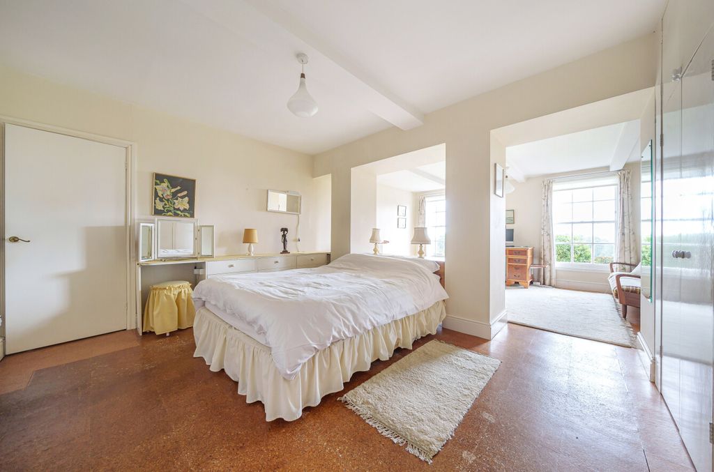 2 bed flat for saleSwan Green, Emery Down, Lyndhurst SO43 photo 5