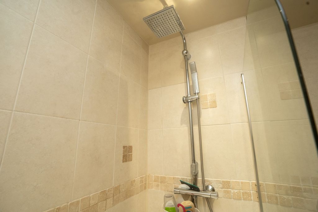 Additional image 10 of 2 bed flat for saleMayfair Court, Prenton CH43