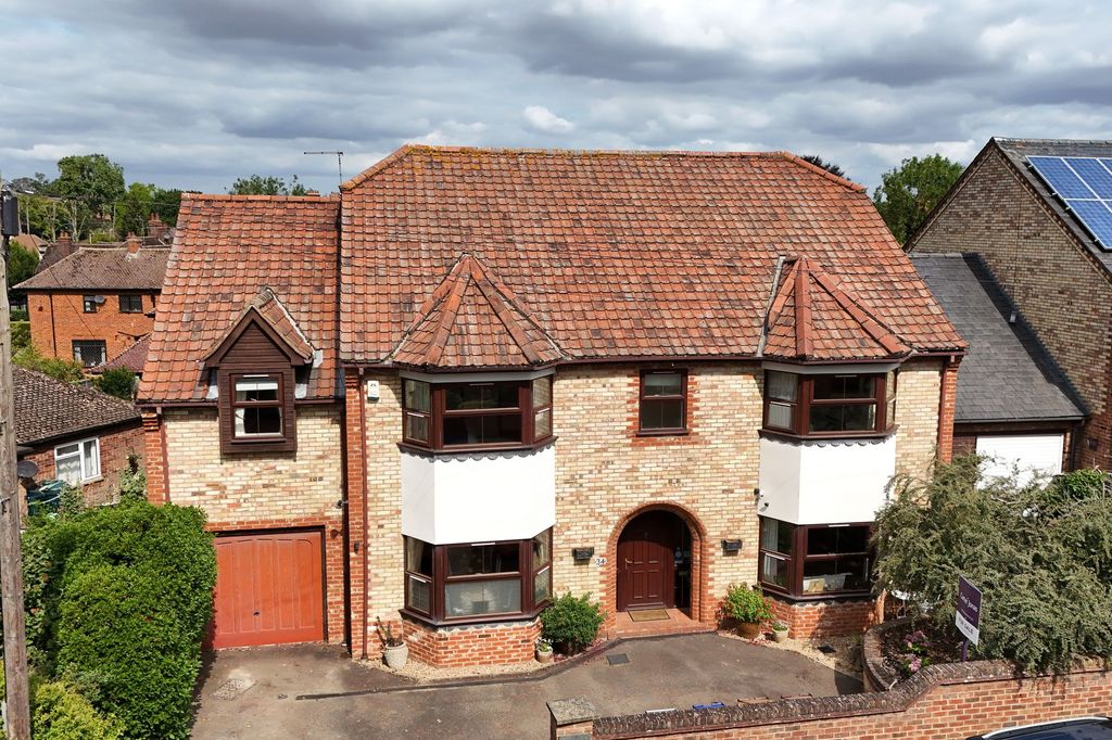 7 bed detached house for saleWarrington Street, Newmarket CB8