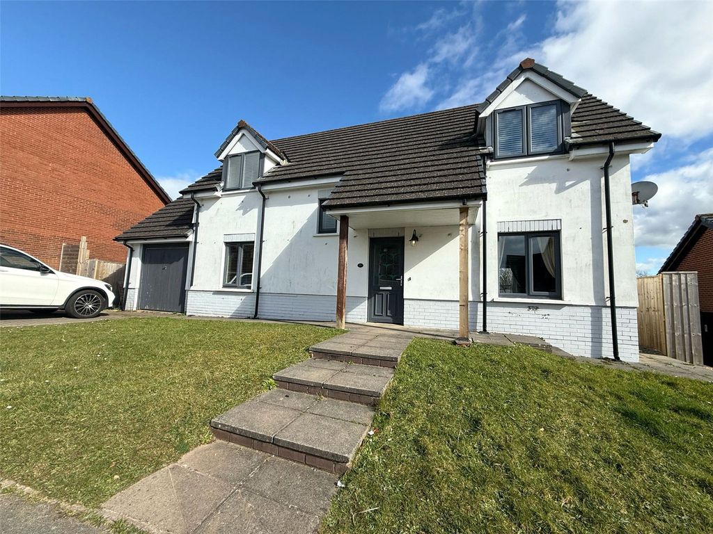 4 bed detached house for saleCharles Thomas Avenue, Pembroke Dock, Pembrokeshire SA72