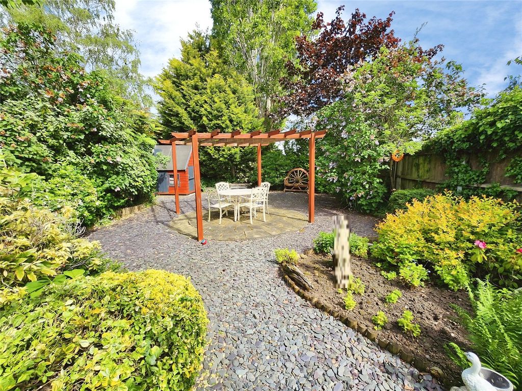 Additional image 21 of 4 bed detached house for saleHigham Lane, Nuneaton, Warwickshire CV11