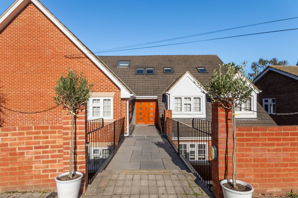 Additional image 17 of 2 bed flat for saleBeacon Hill, Maldon CM9