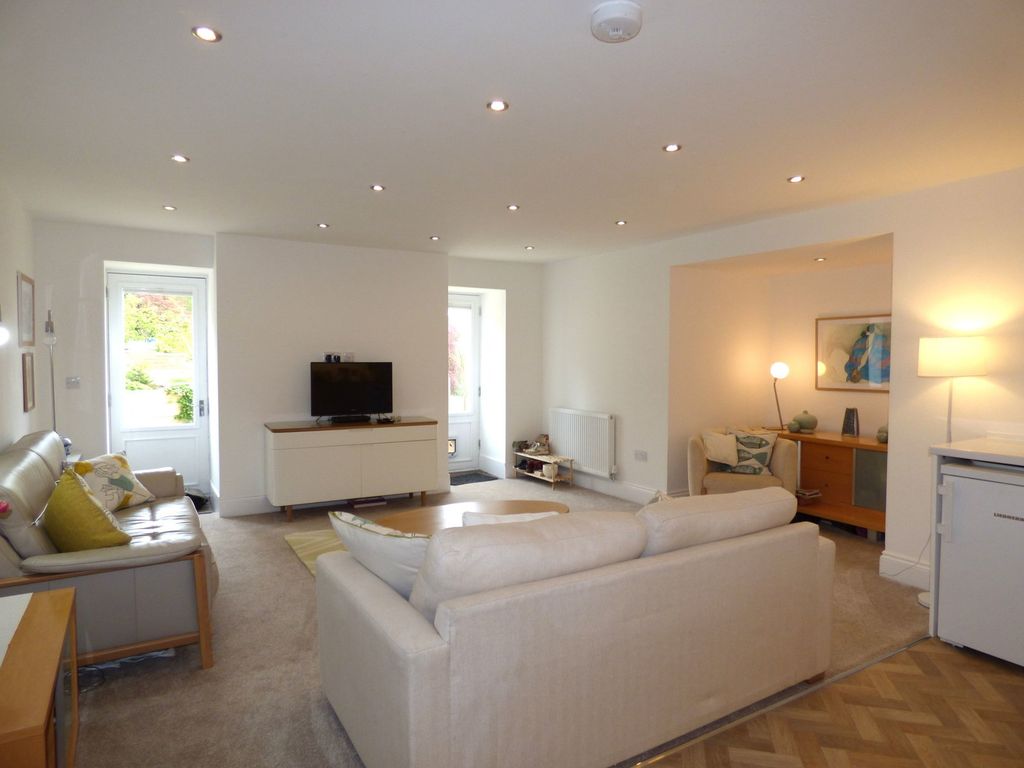 Additional image 5 of 2 bed flat for saleBellmere Gardens, Malvern, Worcestershire WR14