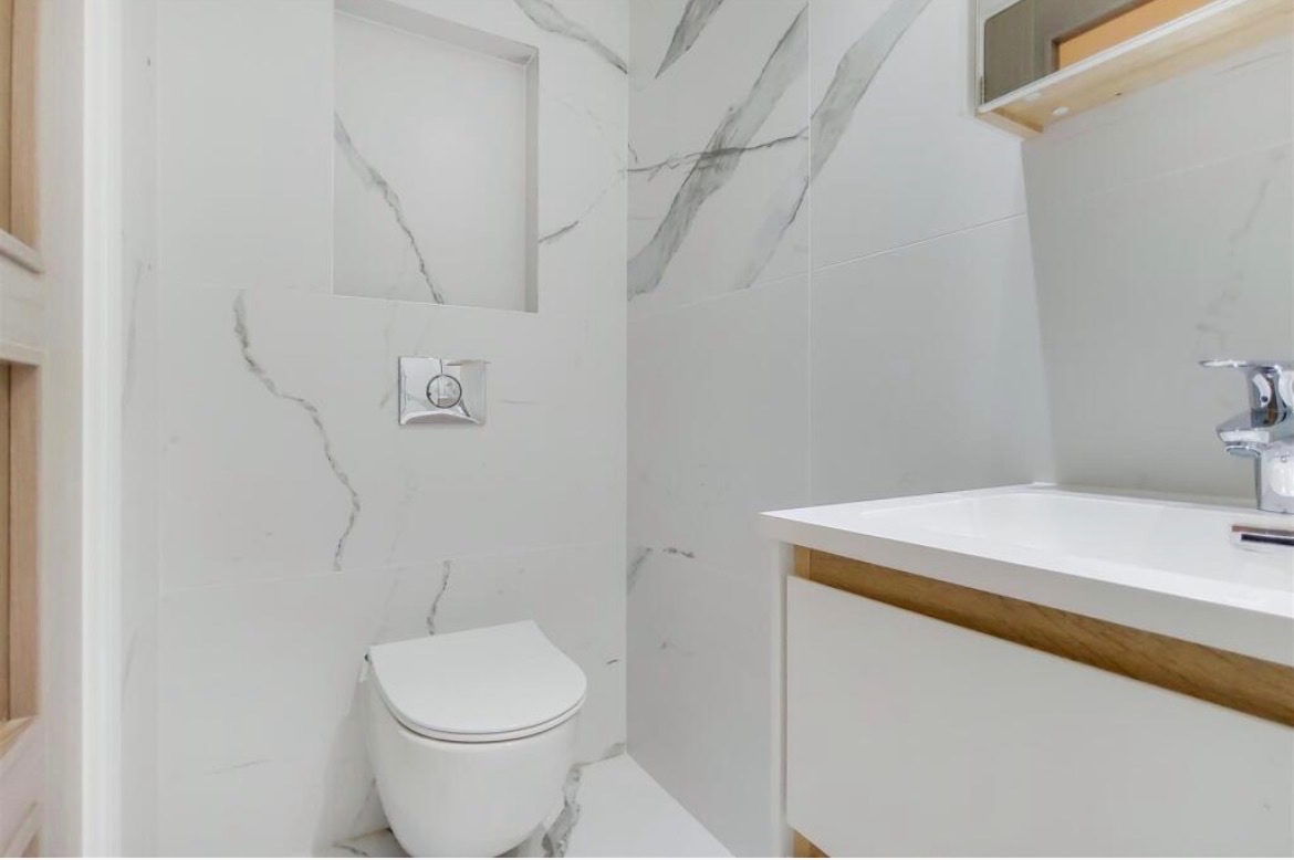 1 Bed Flat, Hill St, W1J, N1 7GU photo 5