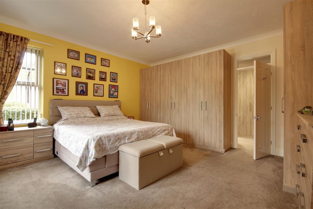 Additional image 11 of 3 bed detached bungalow for saleHumber Road, North Ferriby HU14