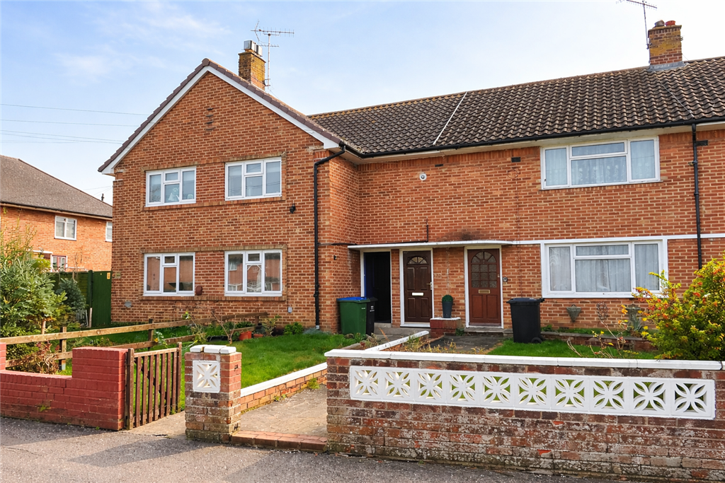 3 bed maisonette for saleManning Road, Littlehampton, West Sussex BN17 photo 4