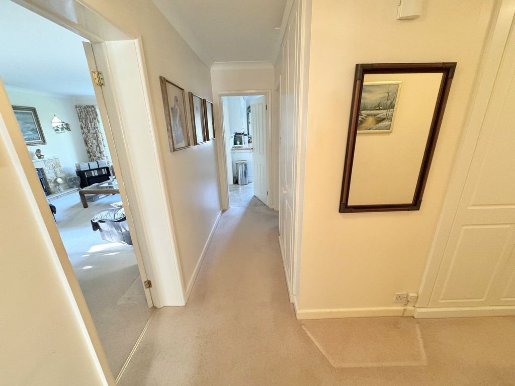 Additional image 10 of 2 bed flat for sale8 The Avenue, Poole BH13