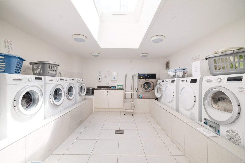 Additional image 13 of 2 bed flat for saleHawkesbury Place, Stow On The Wold, Cheltenham, Gloucestershire GL54