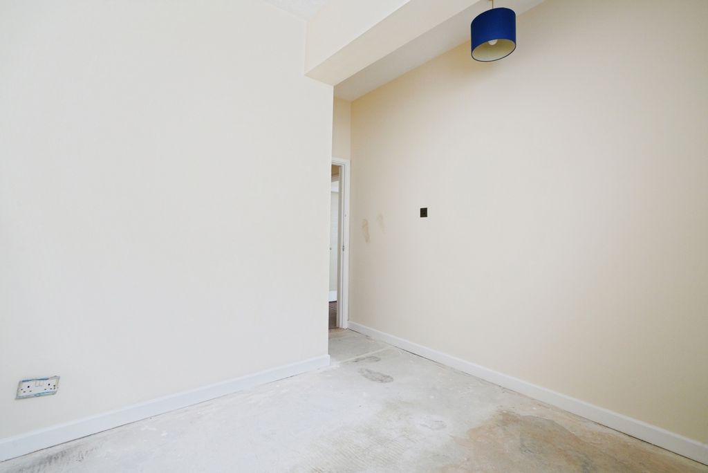 Additional image 10 of 2 bed flat for saleBodmin Hill, Lostwithiel, Cornwall PL22